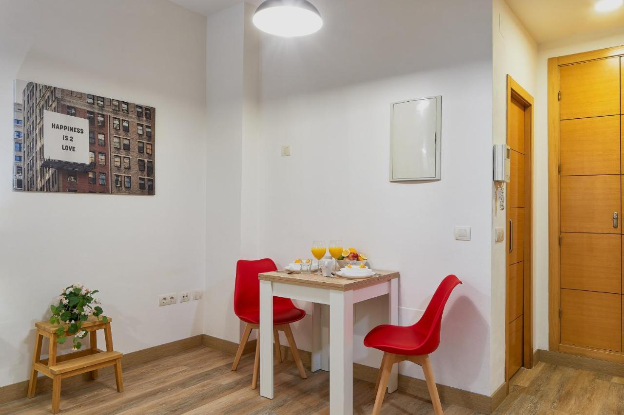 Victoria Urbanite Appartement Málaga Buitenkant foto